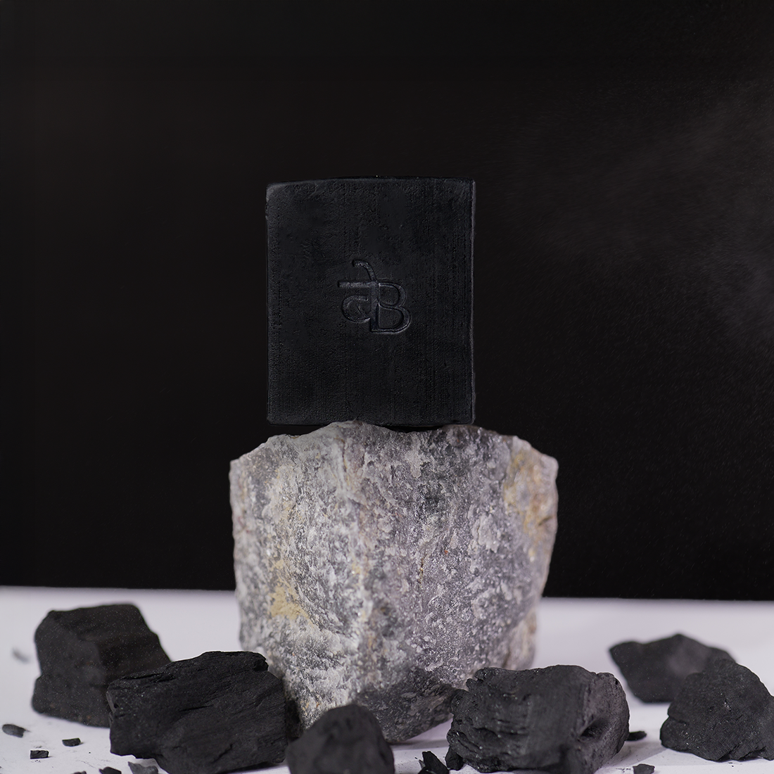 कोल Charcoal Detox Ayurvedic Soap 125g