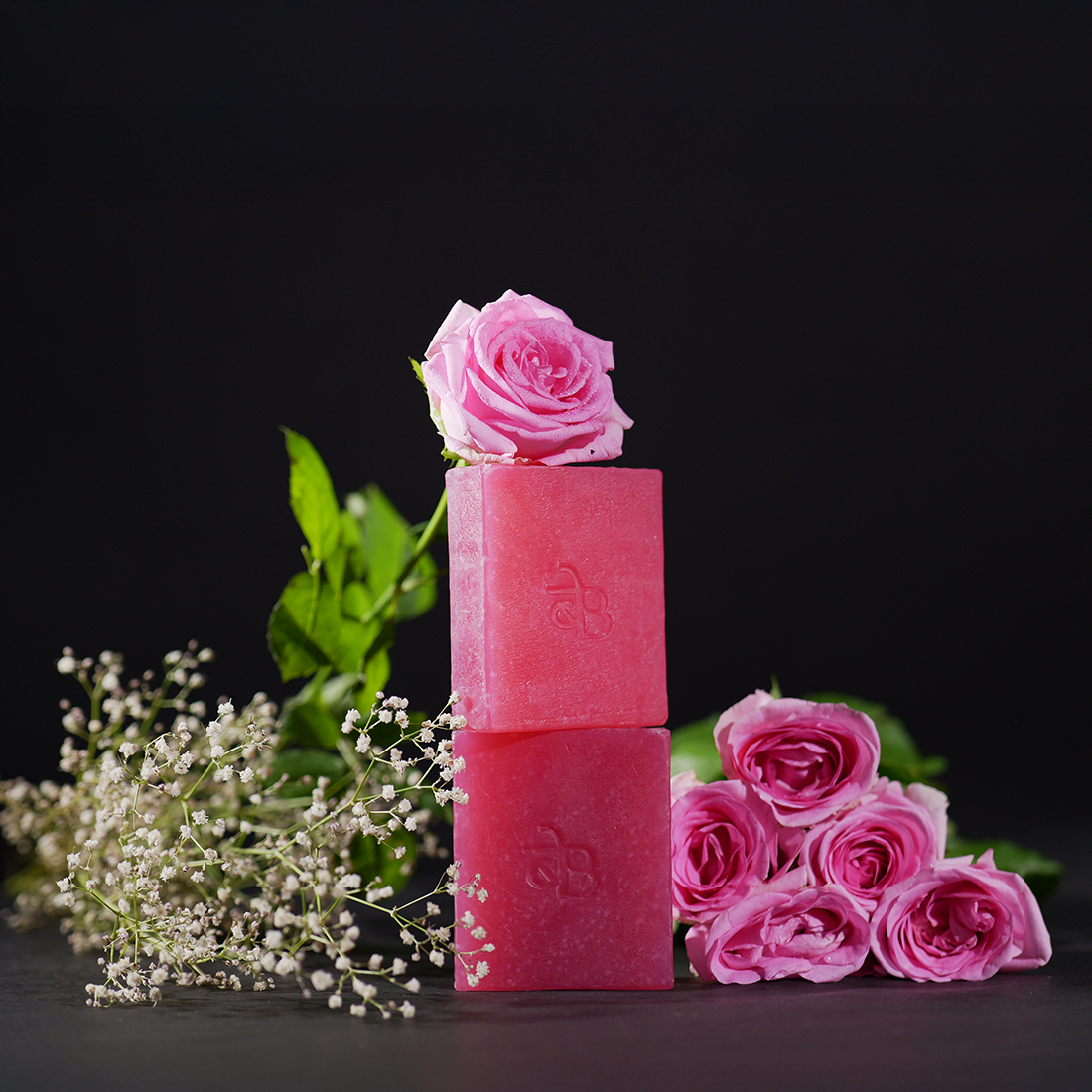 गुलाबो Rose & Shea Butter Ayurvedic Soap 125g